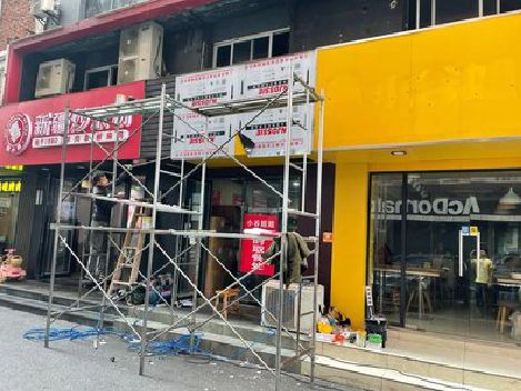 垫江制作广告招牌如何避免它发黄？